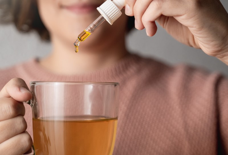 CBD drops in tea or coffee